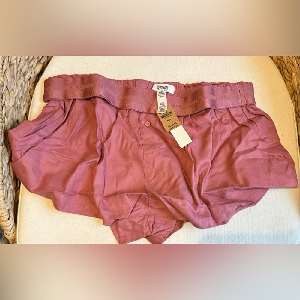 PINK NWT Women's Boxer Shorts Size Medium